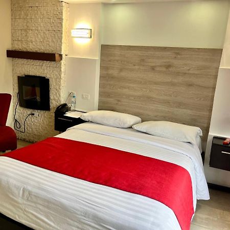 Hotel Imperial Ambato Exterior photo